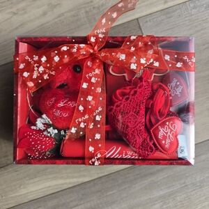 Red Lace Intimate Gift Set